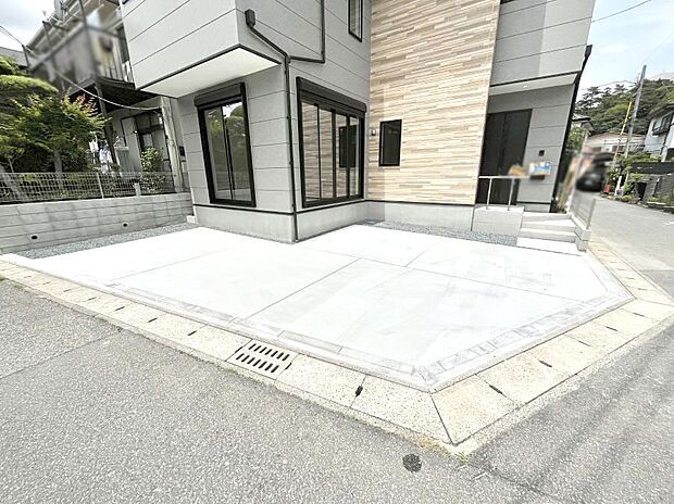 【駐車場】生活に欠かせない駐車スペース。