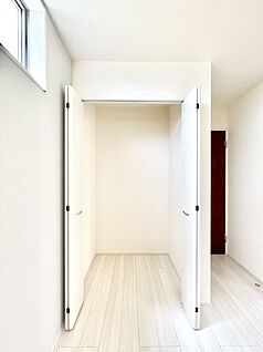 その他設備(リビング収納)