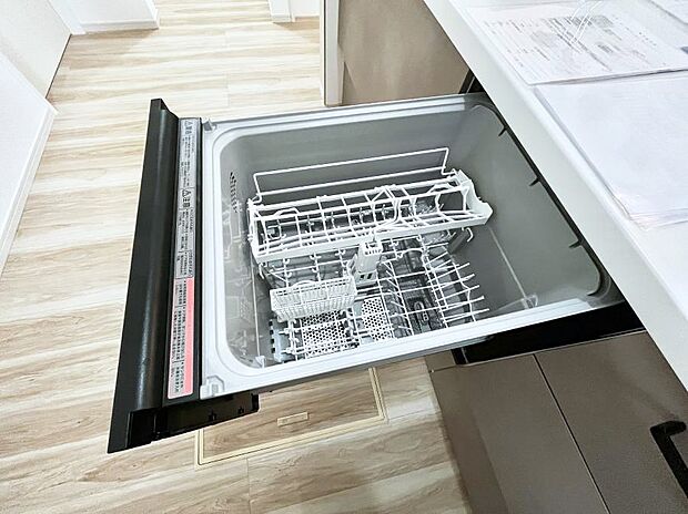 【その他設備(食洗機)】面倒なお片づけは食洗機にお任せ!家事の負担が減って、時間にも気持ちにもゆとりができます。