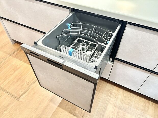 【その他設備(食洗機)】面倒なお片づけは食洗機にお任せ!家事の負担が減って、時間にも気持ちにもゆとりができます。
