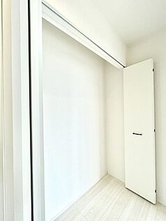 その他設備(廊下収納)