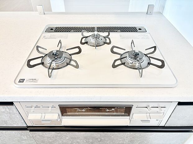 【その他設備(Ｓｉセンサーコンロ)】ガスコンロはＳｉセンサー搭載。火力調節や焦げ付き・消し忘れも防いでくれます。