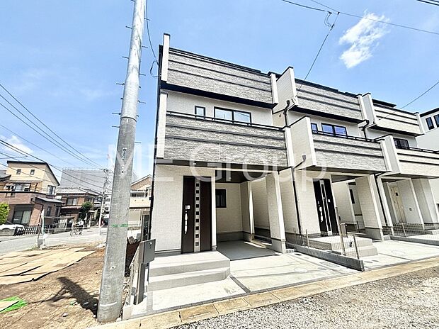【現地外観写真】洗練された外観、上質な住空間が広がる室内は永く安心して過ごせる住居です。 