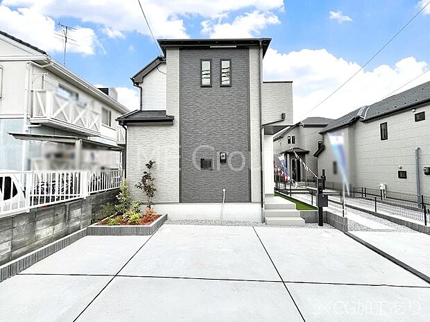 【現地外観写真】洗練された外観、上質な住空間が広がる室内は永く安心して過ごせる住居です。 