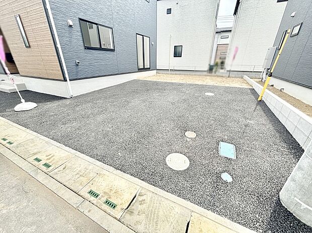 【駐車場】生活に欠かせない駐車スペース。