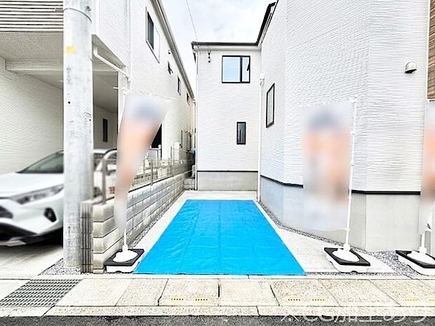 【駐車場】目の前が駐車場だと雨の日も大量にお買い物をした時も便利ですね