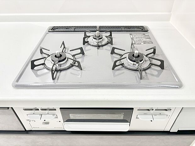 【その他設備(ガスコンロ)】三口ガスコンロでお料理が一気にはかどりそう  