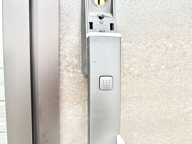 【玄関】ラクラク開錠!スマートコントロールキー。