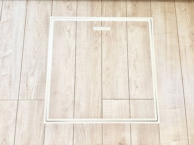 【その他設備(床下収納)】床下収納付き！日用品・非常用品の収納にも大活躍。