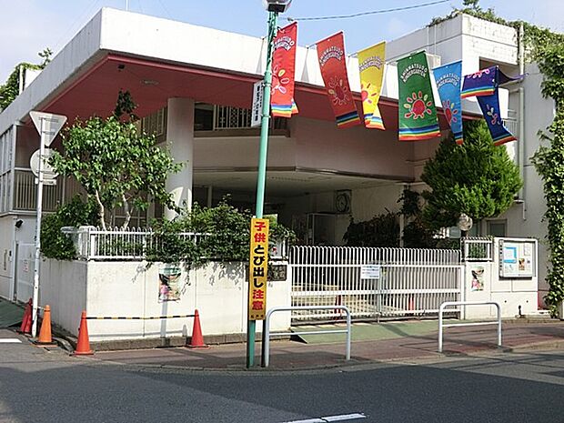 新松戸幼稚園(約700m・徒歩9分)