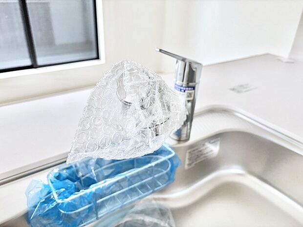 【その他設備(浄水器)】いつでも清潔なおいしいお水を。一つの水栓で水道水と浄水を使い分け。