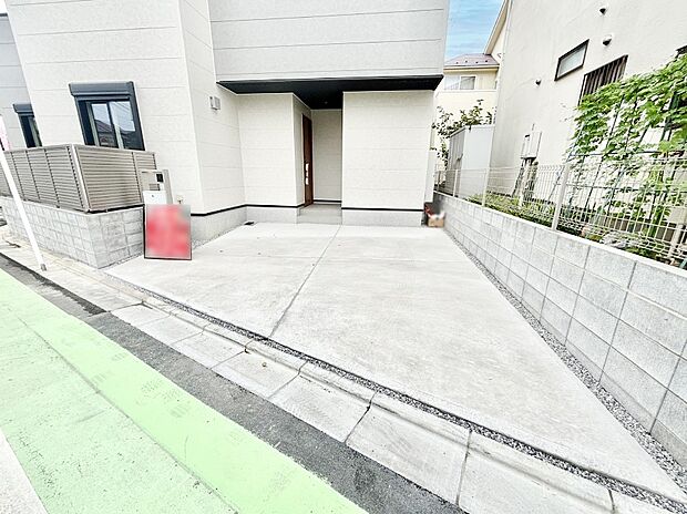 【駐車場】生活に欠かせない駐車スペース。