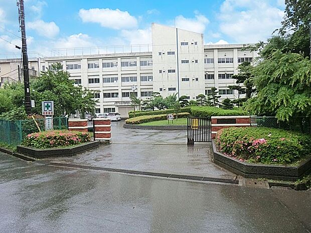我孫子市立湖北中学校(約2,500m)