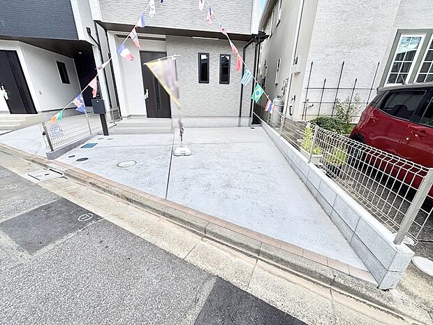 【駐車場】生活に欠かせない駐車スペース。
