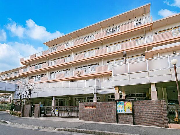 川口市立元郷南小学校(約750m)