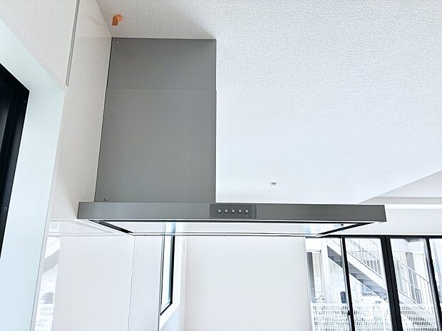 【その他設備(レンジフード)】基本的なお手入れはフィルターのみ!お手入れのしやすさも魅力です。