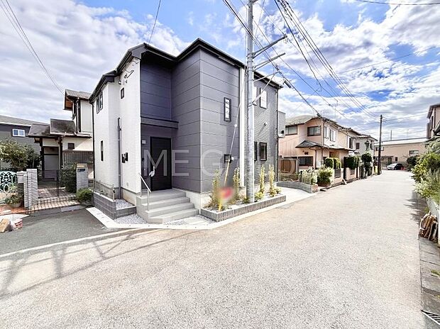 【前面道路含む現地写真】堂々完成！！ ここから始まる新生活を応援いたします！ 