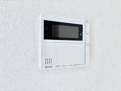 発電・温水設備(給湯器・床暖房リモコン)