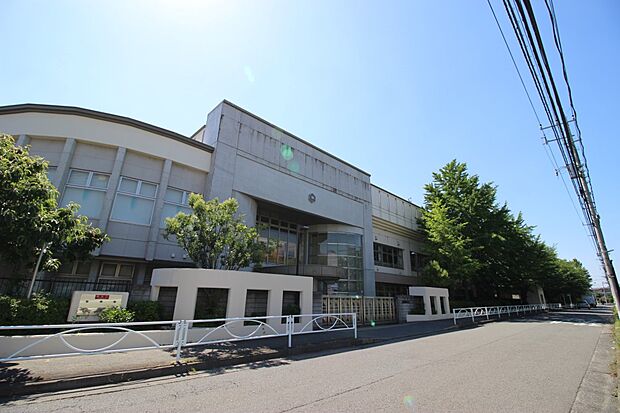 宮崎中学校　（約400m・徒歩5分）