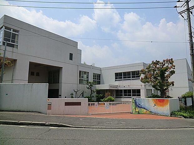 真福寺小学校（約260m・徒歩4分）