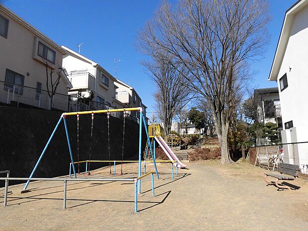 菅生第4公園(約400m・徒歩5分)