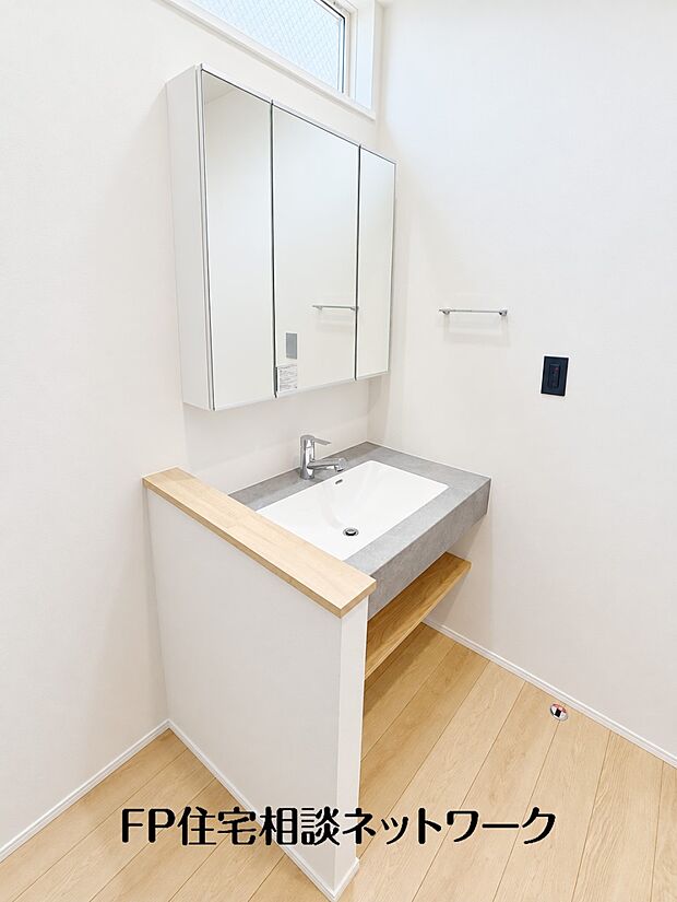 【内観】建物プラン例、建物価格1870万円、建物面積95m2