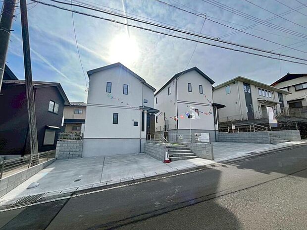 現地(2026年2月)撮影
前面道路がしっかり確保されているため、お買い物時の車の出入りもしやすく、暮らしのストレスが少なくなります。