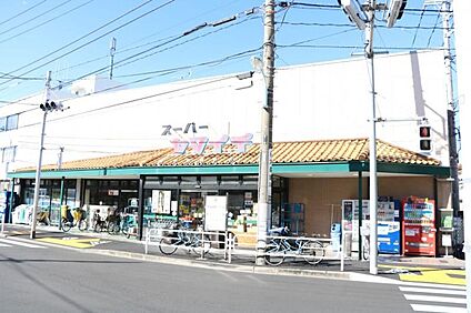 ヤマイチ南篠崎店 290ｍ