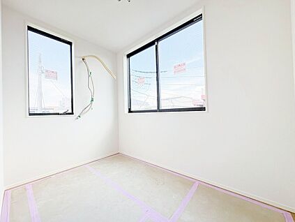 洋室（建築中）