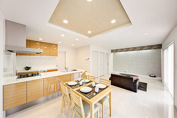 【LDK：施工例】天井にもデザインをプラス、明るくおしゃれな空間を演出します