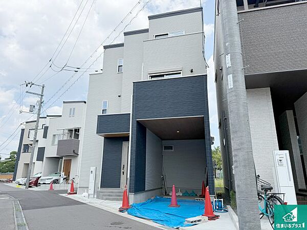 安心の10年保証！外観を美しく保ち、雨水で汚れを落とします！気になることがありましたら、お気軽にお問い合わせください！