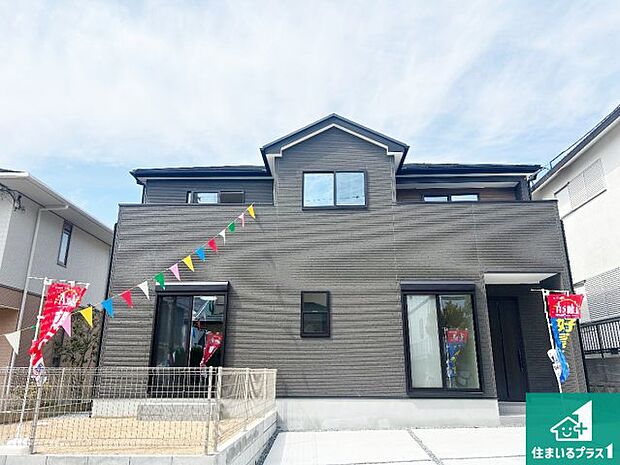 安心の10年保証！外観を美しく保ち、雨水で汚れを落とします！気になることがありましたら、お気軽にお問い合わせください！