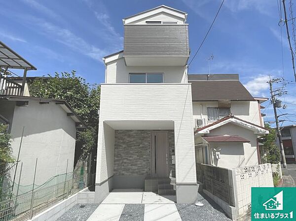 安心の10年保証！外観を美しく保ち、雨水で汚れを落とします！気になることがありましたら、お気軽にお問い合わせください！