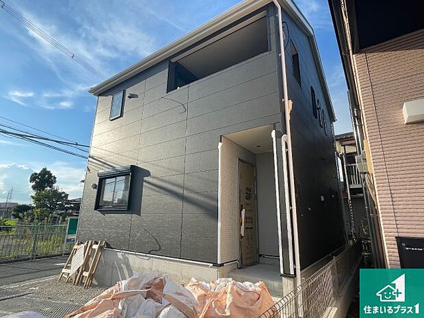 現在はこんな感じです。完成までが待ち遠しいですね。
