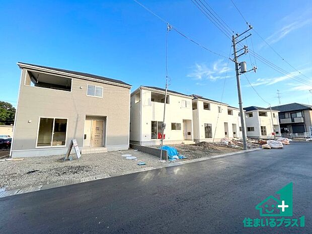 駅やスーパー、小学校・中学校等日常生活に欠かせない情報や道のりもご紹介いたしますのでお気軽にご相談ください。