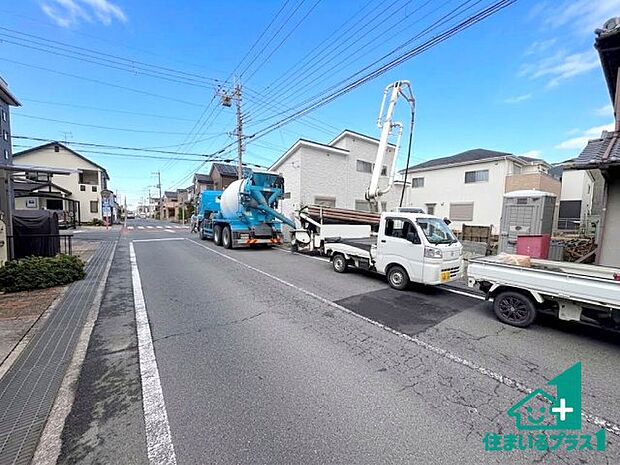 駅やスーパー、小学校・中学校等日常生活に欠かせない情報や道のりもご紹介いたしますのでお気軽にご相談ください。