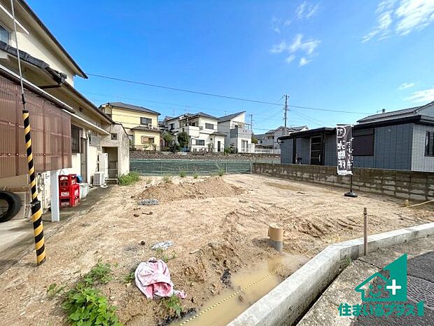 現在はこんな感じです。完成までが待ち遠しいですね。