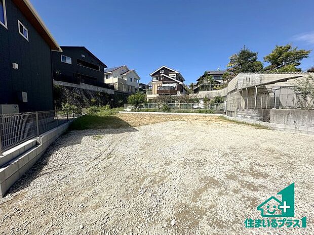 現在はこんな感じです。完成までが待ち遠しいですね。