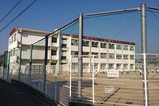 山直中学校