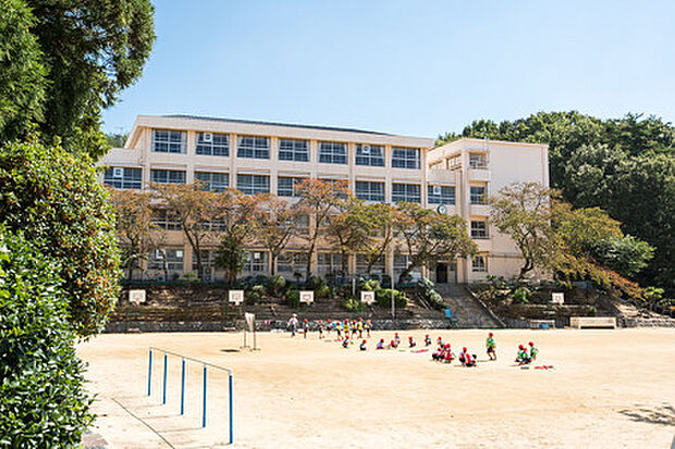 神戸市立大池小学校