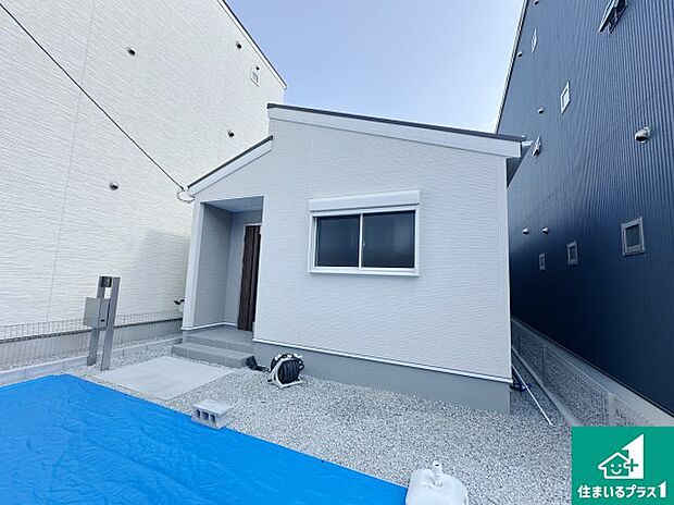 【外観】安心の10年保証！外観を美しく保ち、雨水で汚れを落とします！気になることがありましたら、お気軽にお問い合わせください！