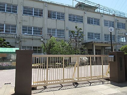 高槻市立大冠小学校 徒歩168m