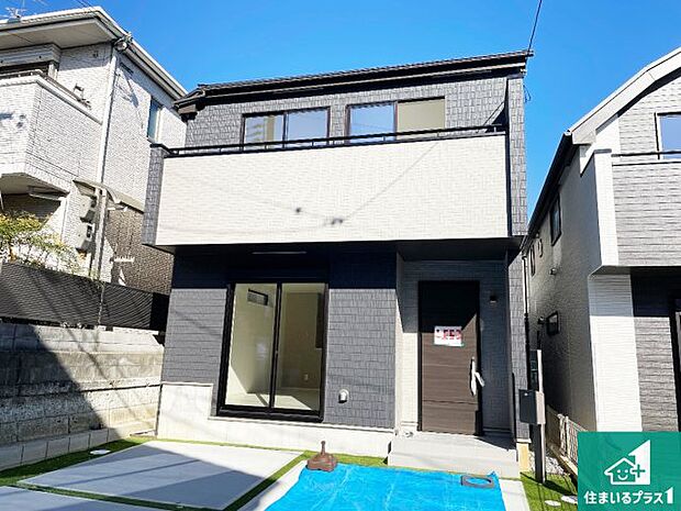 【外観】安心の10年保証!外観を美しく保ち、雨水で汚れを落とします!気になることがありましたら、お気軽にお問い合わせください!