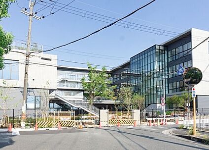 交野市立交野みらい学園 徒歩1348m