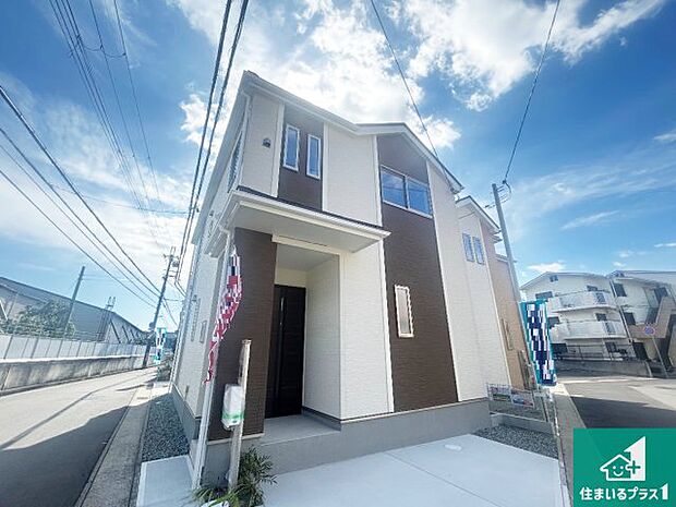 【外観】安心の10年保証!外観を美しく保ち、雨水で汚れを落とします!気になることがありましたら、お気軽にお問い合わせください!