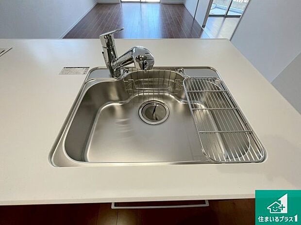 【レンジフード】汚れにくいスロットフィルタでお手入れラクラク!LED照明付き!