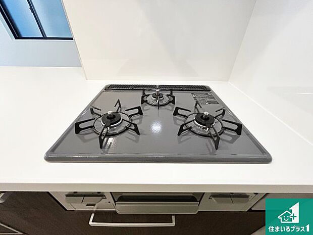 【コンロ】ダブル高火力Siセンサー付きコンロ!3口あるので、まとめて料理をする時も大活躍!
