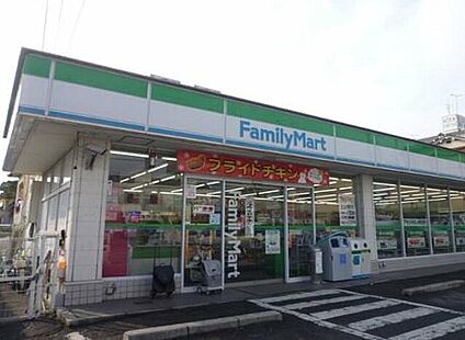 ファミリーマート はびきの五丁目店 徒歩732m