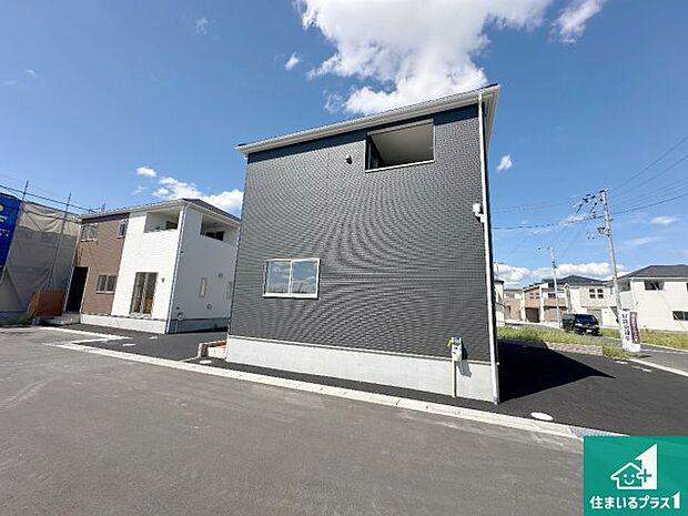 【外観】安心の10年保証!外観を美しく保ち、雨水で汚れを落とします!気になることがありましたら、お気軽にお問い合わせください!