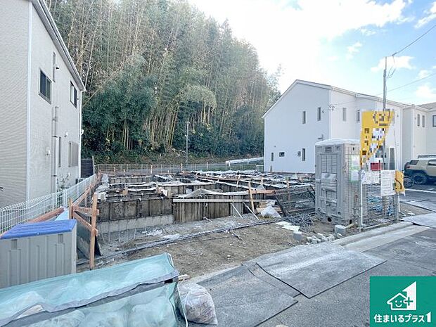 【外観】現在建築中！落ち着いた街並みで新生活を始めることが出来そう！周辺の物件も併せてご紹介させて頂きます！